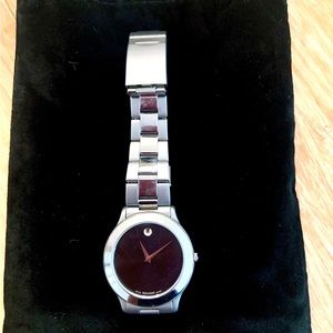 Movado Museum Watch in very good condition. Worn once or twice.
